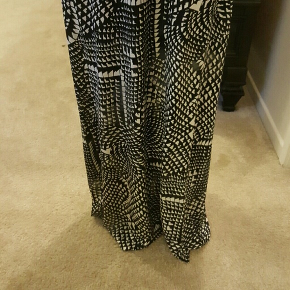 [BUNDLED💕PM ED PICK & HPx2💕BCBG print maxi dress - Picture 4 of 4