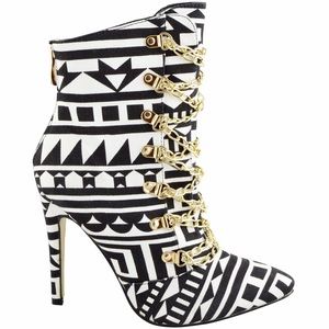 Black White&gold print boots Never worn😍😍