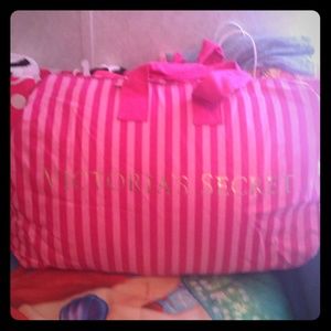 VS duffle bag