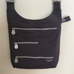 Grey Baggallini crossbody