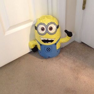 Minion blow up