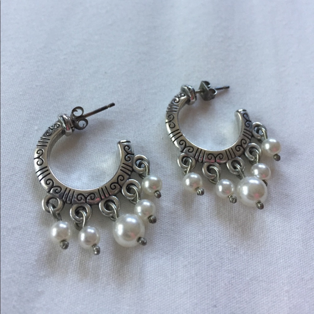 Silver/ pearly hoop earrings