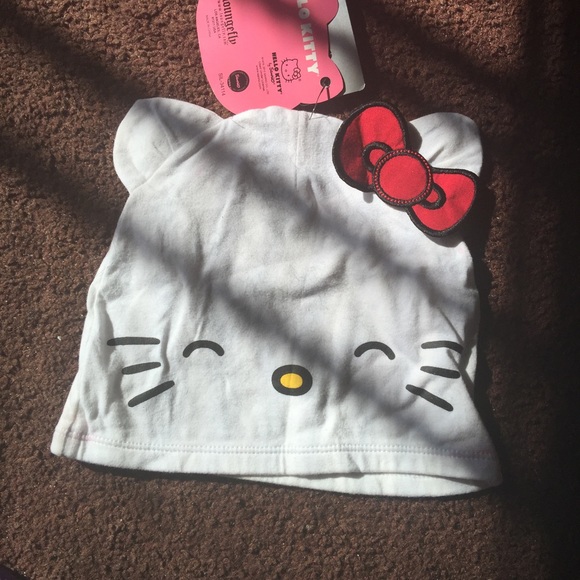 Hello kitty hat