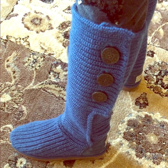 ON HOLD Authentic UGG knitted boots - blue 7