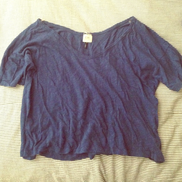 Loose crop top