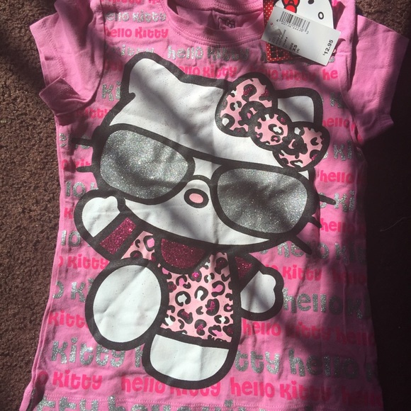Little girls hello kitty shirt size xs(4)