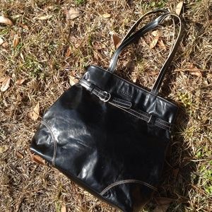 Large Kenneth Cole Reaction Black Purse