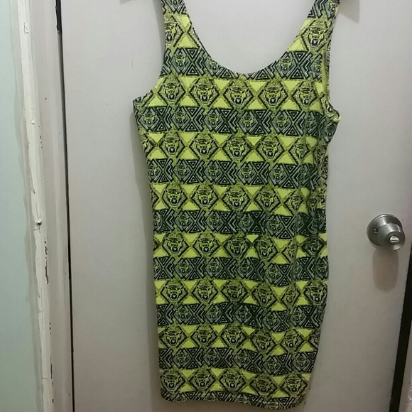 H&m dress like new