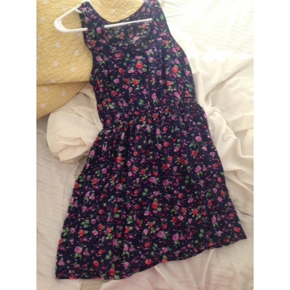 adorable forever 21 dress🚀