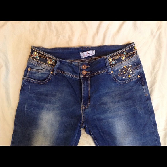 Skinny Jeans - Picture 2 of 3