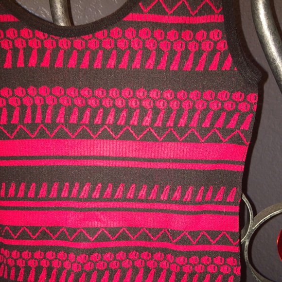 Tight fitted dress - Picture 3 of 3