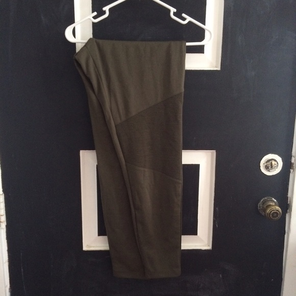 Green panel leggings