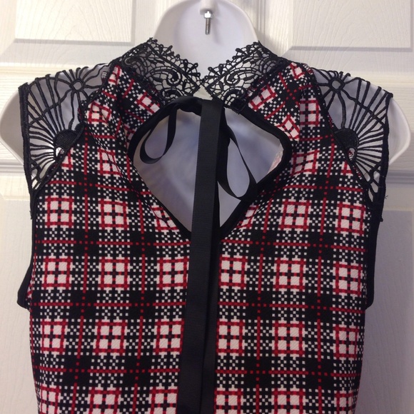 Gorgeous Skater Dress - Picture 2 of 4