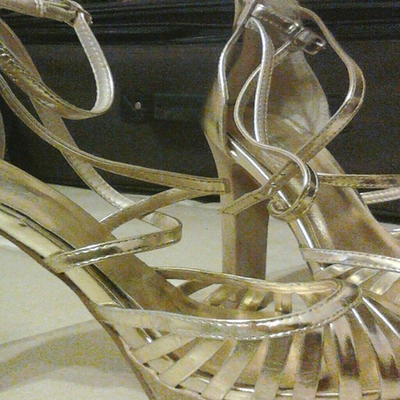 Charlotte russe golden heels