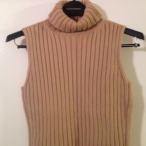 GAP Camel Ribbed Sleeveless Sweater