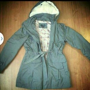 Utility coat with hood
