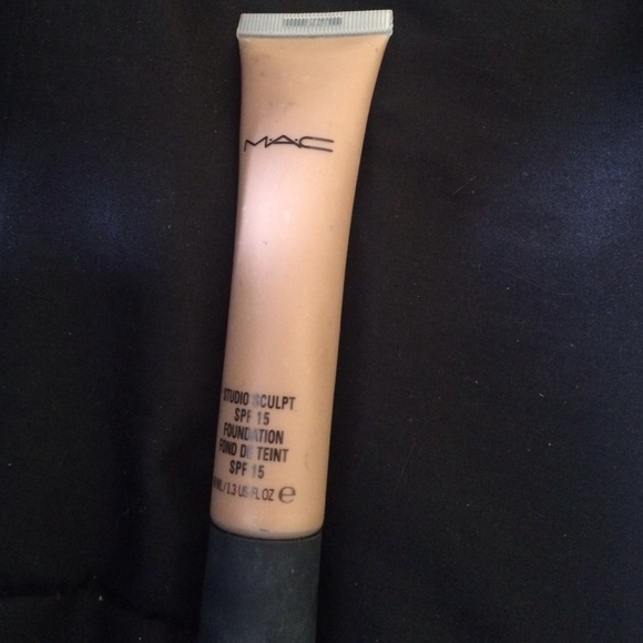 MAC Studio Sculpt NC50