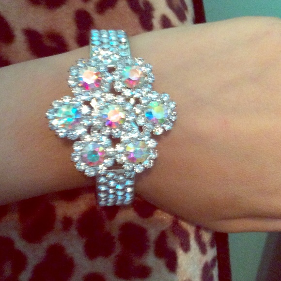 Beautiful iridescent bracelet