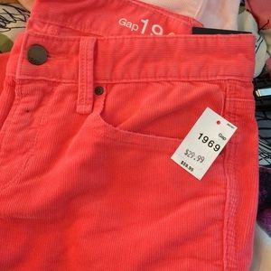 NWT gap Real Straight corduroy size 26
