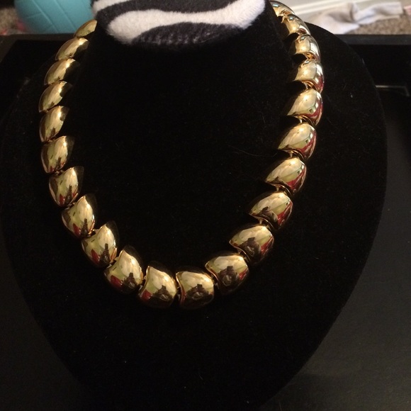Vintage Anne Klein necklace
