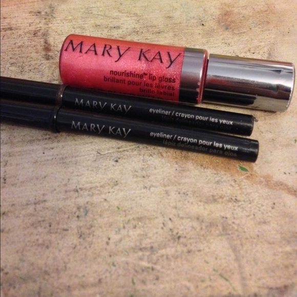 Mary Kay Makeup Bundle