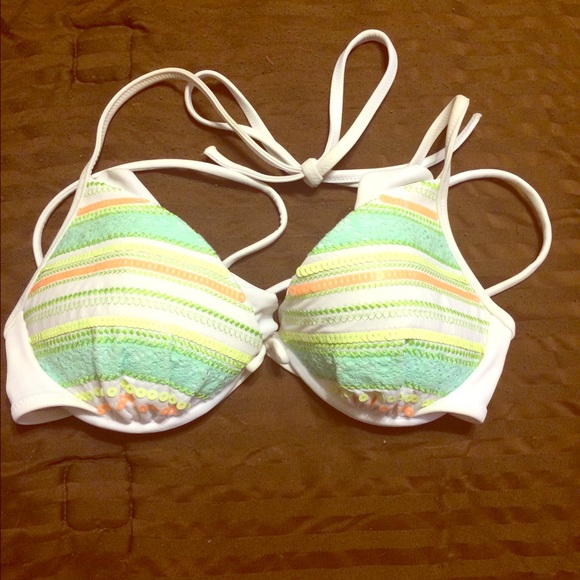 VS Add 2 Cup Sizes Push Up Bikini 32B