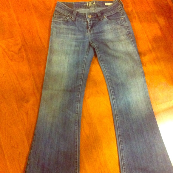 Jeans- sz 25 short