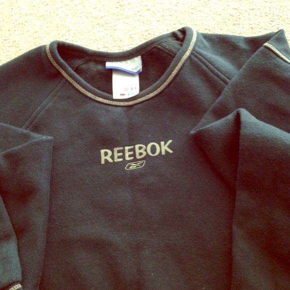 Reebok sweater in black
