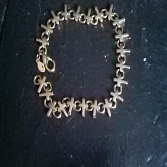 Cute gold cross charm bracelt