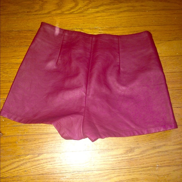 High waist faux leather shorts