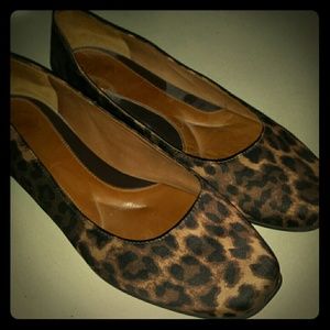 Leopard print FLATS!