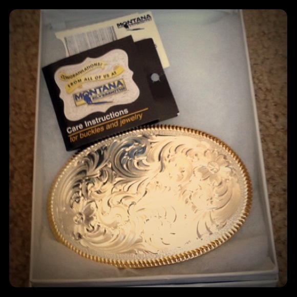 Brand new! Montana Silversmiths Belt Buckle!💋