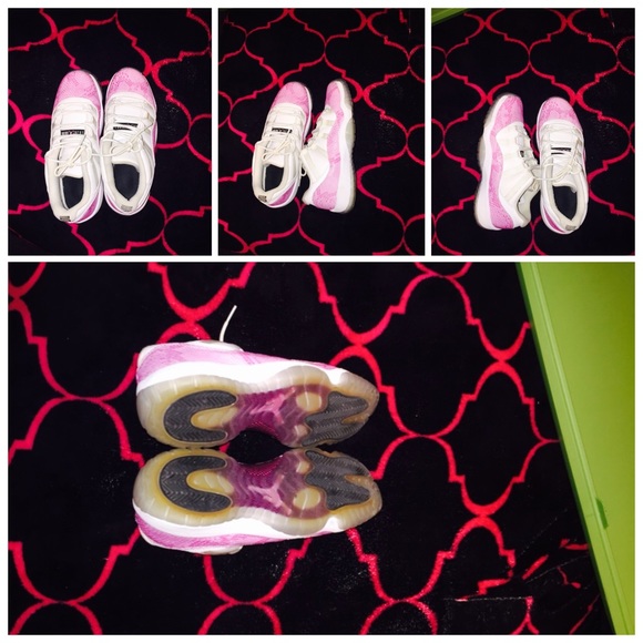 Pink snakeskin low 11s