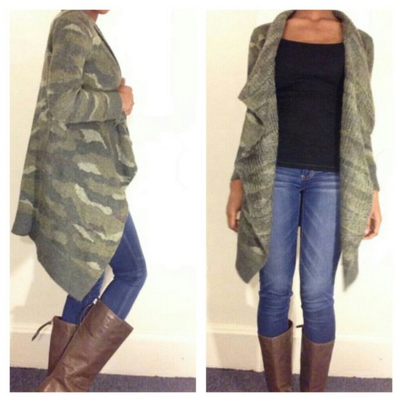 Aeropostal camouflage cardigan