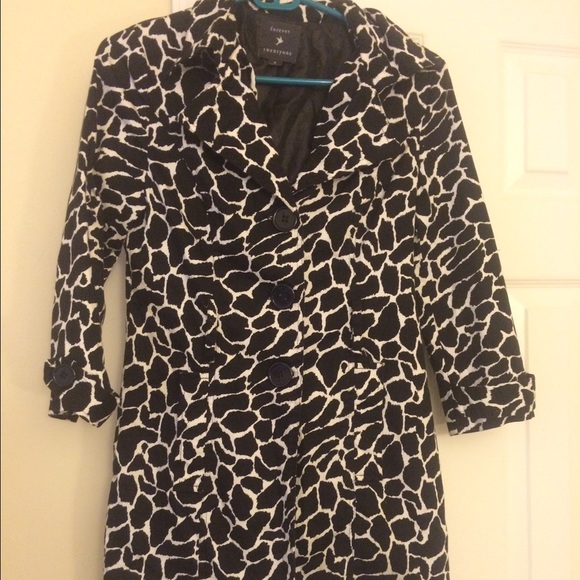 Forever 21 trench coat giraffe print