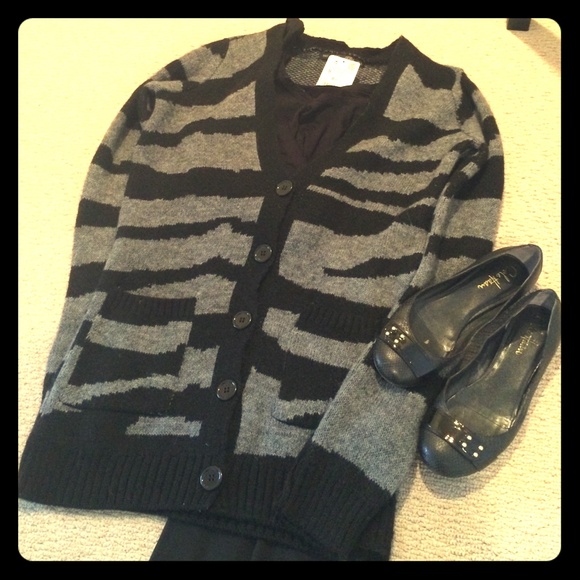 NWT Tunic Length Zara Cardigan