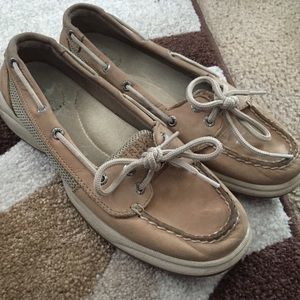 Angel fish sperrys(: