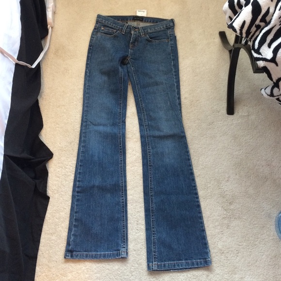 The limited jeans