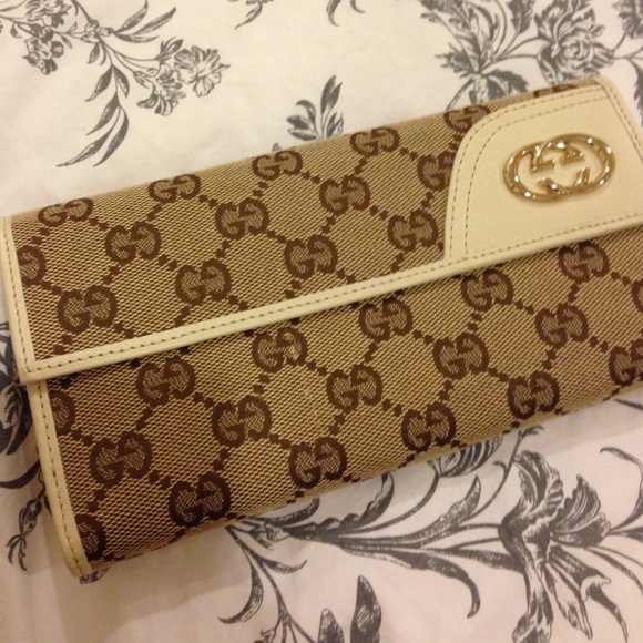 Gucci long wallet
