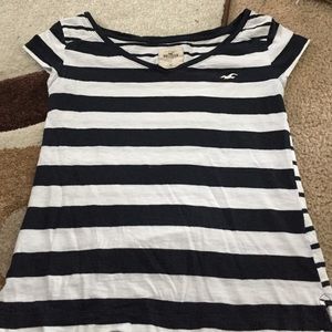 Short sleeve hollister top(:::