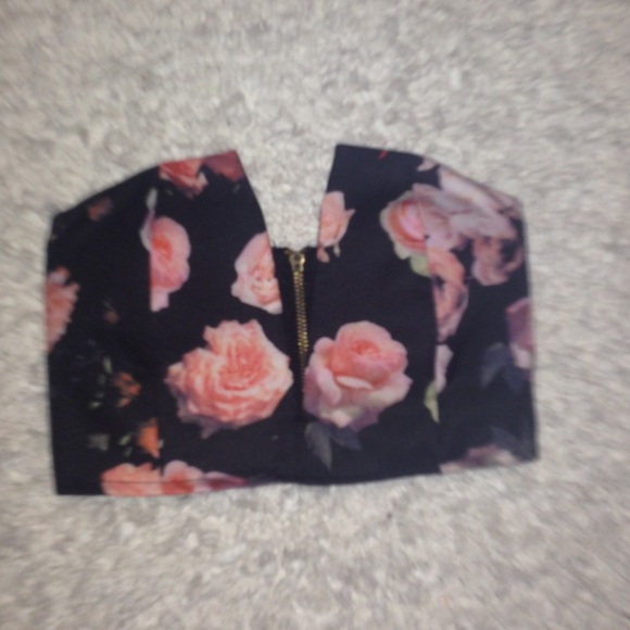 Deep Plunging v cut crop top with Zip back