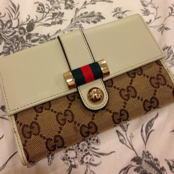Gucci wallet