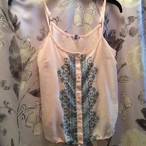 💗Sheer Pink Azteca print shirt💗