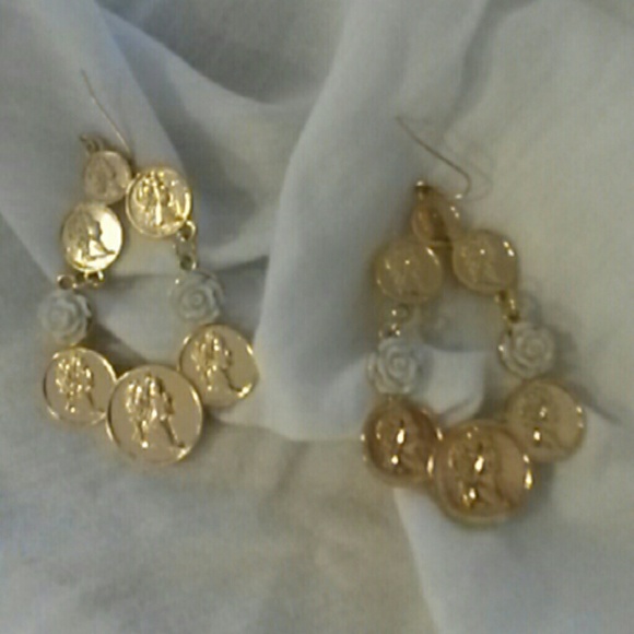Gold coin dangle earrings
