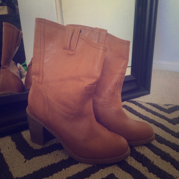 Light brown ankle boots