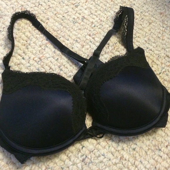 Dark blue aerie bra 34a. With black lace trim