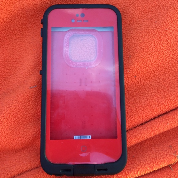 Red and black lifeproof for 5/5s