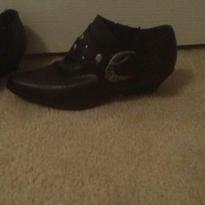 Circles ankle boots
