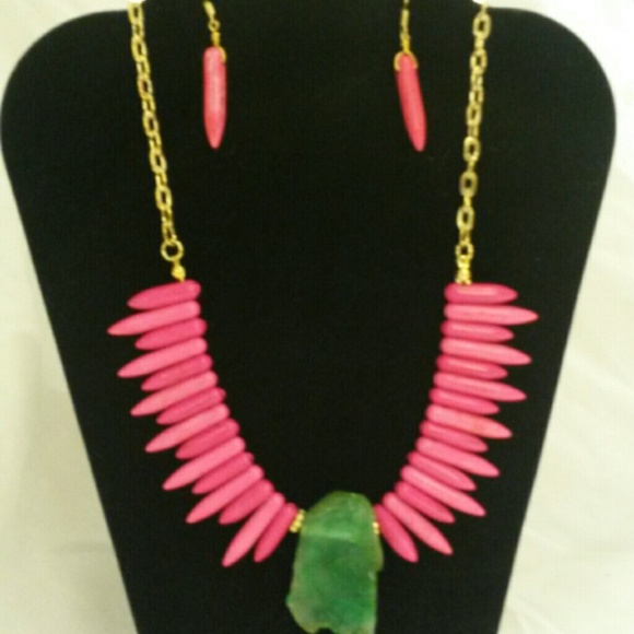 Jewelry - Jade chunk and pink stone spike necklace set