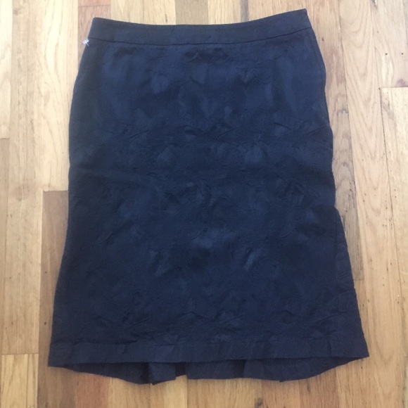 Club Monaco navy skirt with back flair pleats